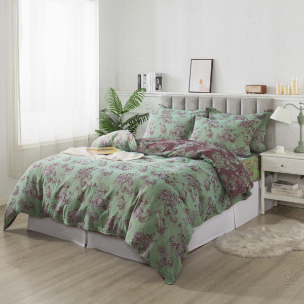 duvet cover set green & reddish purple